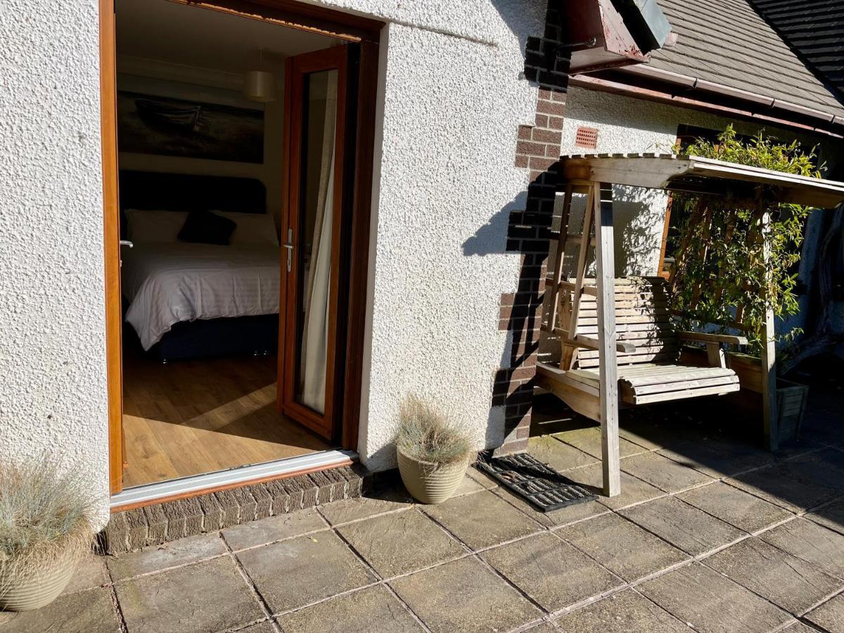Coastal Garden Annex With Log Fire & Summer House Aberporth Kültér fotó
