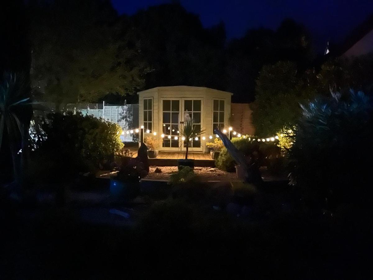 Coastal Garden Annex With Log Fire & Summer House Aberporth Kültér fotó